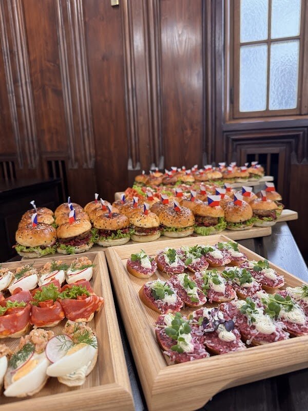 Nabídka Lahůdek Veselo